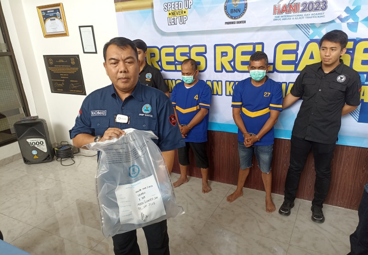 BNN Bekuk Kurir 1,3 Kg Sabu Asal Aceh di Tol Tangerang Merak