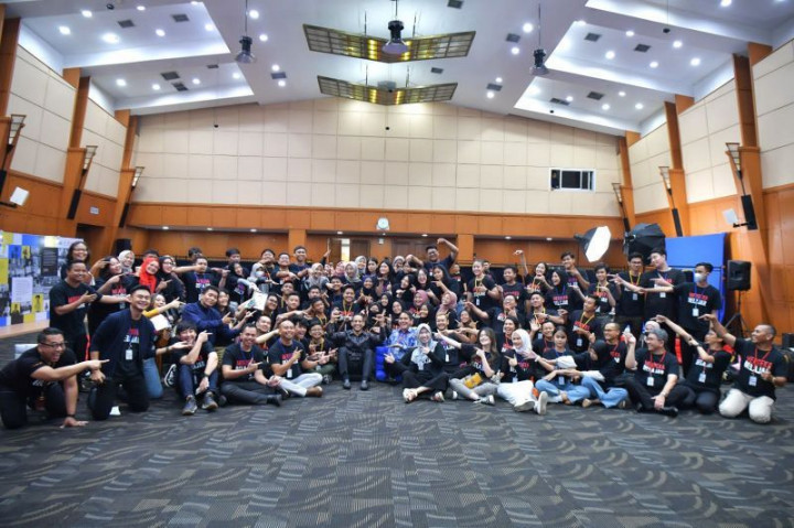 Penelitian Kandidat Antivirus Covid-19 Mahasiswa Unesa Sabet Emas hingga Bincang Bersama Menteri Nadiem