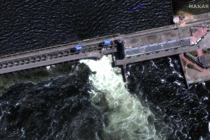 Populer Internasional: Bendungan Kakhovka Jebol hingga Banjir Terjang Haiti