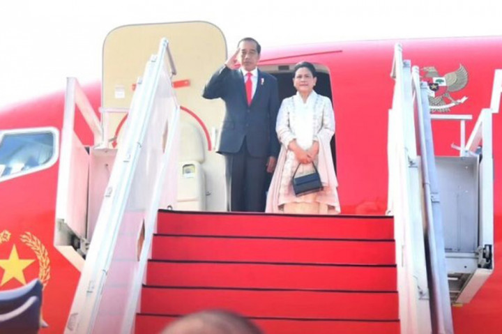 Presiden Jokowi dan Ibu Iriana Lakukan Kunjungan Kerja ke Singapura dan Malaysia