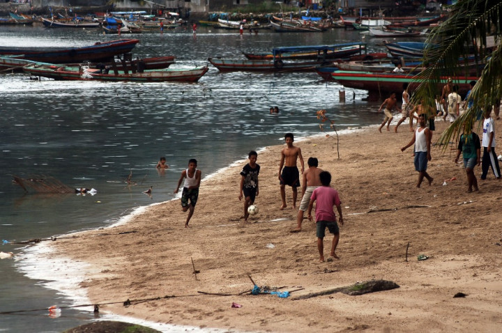 Penambangan Pasir, Untung atau Buntung?