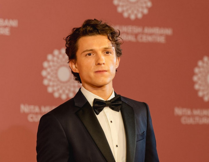 Tom Holland Umumkan Rehat Akting