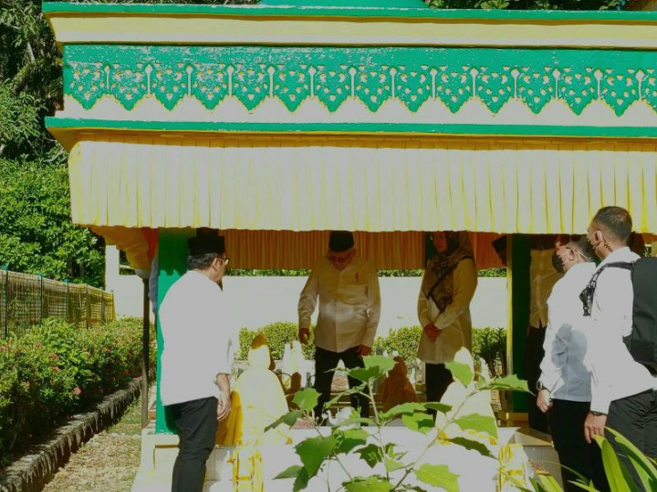 Wapres Ziarah ke Makam Raja Ali Haji, Pencipta Puisi Gurindam Dua Belas