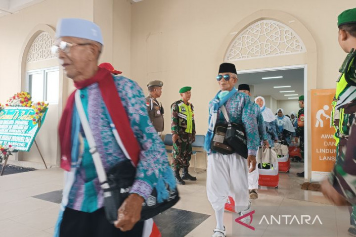Embarkasi Kertajati Mulai Antarkan Jemaah Calon Haji Langsung ke Jeddah
