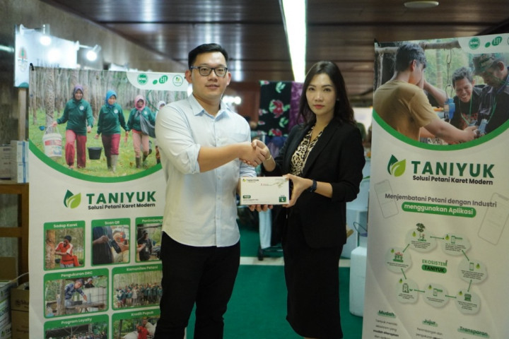 Petani Lateks Diberdayakan Produksi Bahan Baku Sarung Tangan