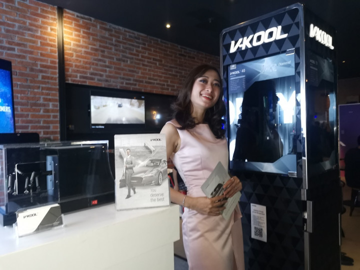 Cara Unik V-Kool Edukasi Kaca Film Berlapis Emas Bareng Film Transformers