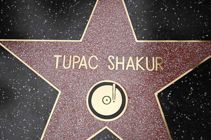 Tupac Shakur Dianugerahi Bintang Hollywood Walk of Fame
