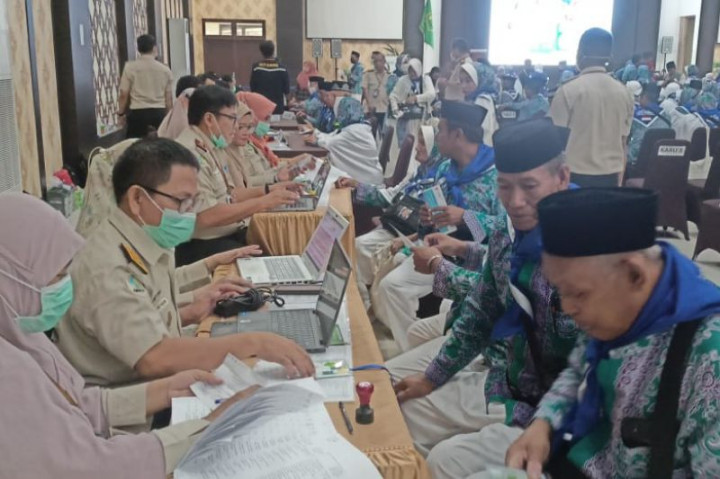 Kloter 27 Asal Sultra Masuk Asrama Sudiang