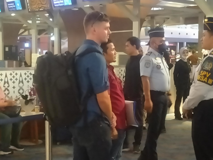 Lakukan Penganiayaan, WN Australia Dideportasi Melalui Bandara Soetta