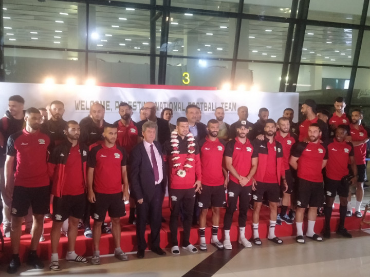 Timnas Palestina Disambut Masyarakat Indonesia di Bandara Soetta