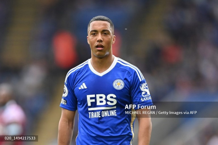 Aston Villa Datangkan Youri Tielemans dari Leicester City