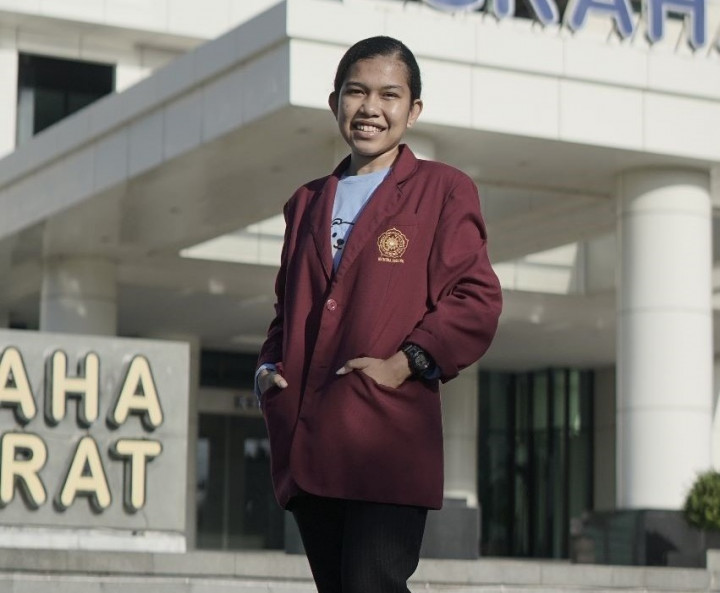 Dari Sorong ke Italia, Kisah Ezri Raih Impian Kuliah di Luar Negeri Berkat IISMA