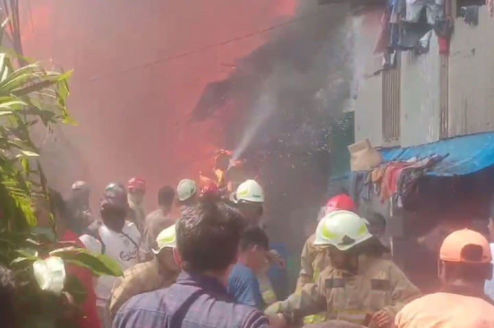 Kebakaran Landa Pemukiman Padat Penduduk di Pademangan