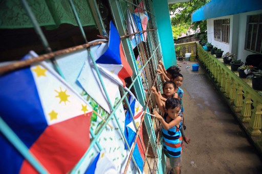 Risiko Kesehatan Tinggi, Warga Filipina Dievakuasi dari Kaki Gunung Mayon
