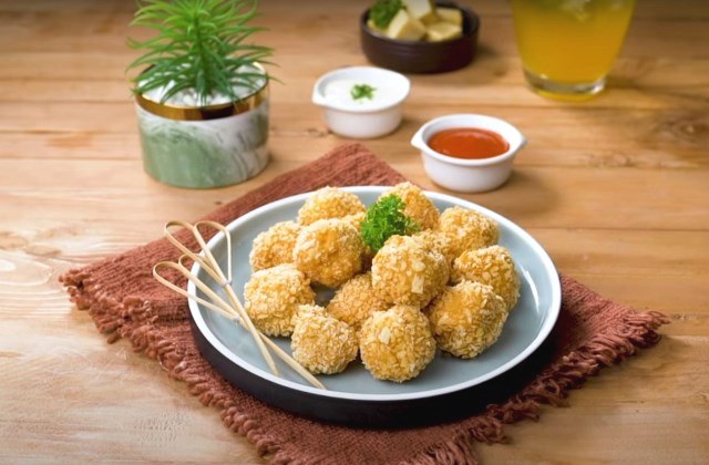 Cheesy Chicken Balls, Bola-bola Ayam yang Gurih