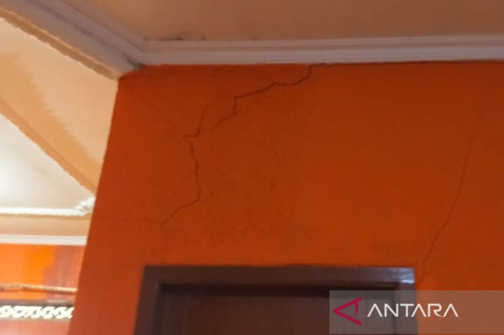 Populer Daerah: Rumah Rusak Akibat Gempa hingga Pelaku Perdagangan Anak Ditangkap