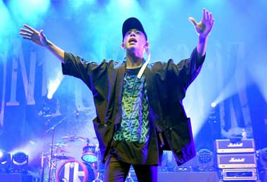 Konser One Ok Rock di Jakarta Jadi Dua Hari, Tiket Dijual Lagi Siang Ini!