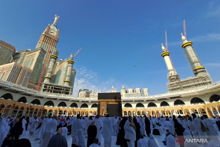 Jemaah Haji Indonesia Disarankan Menunaikan Umrah Wajib Malam Hari