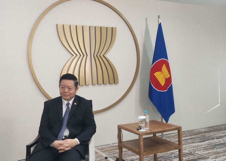 Riding the Wave of Challenges, Kao Kim Hourn as ASEAN Secretary General