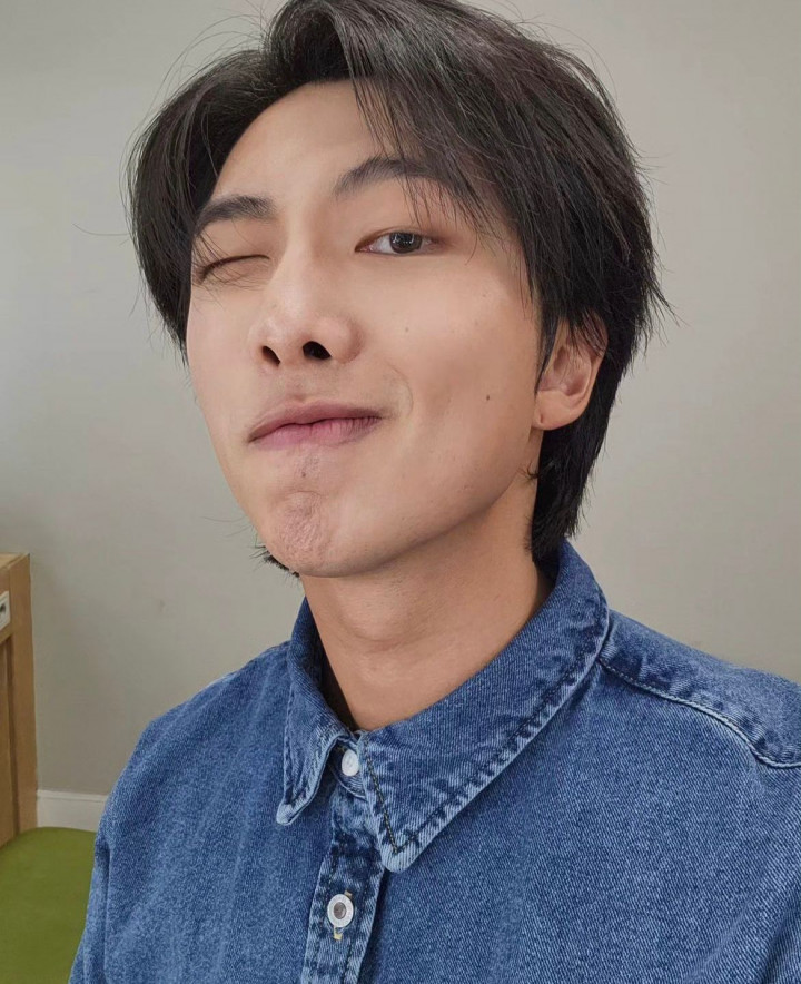 Rayakan 10 Tahun Debut BTS, RM Tulis Pesan Penuh Haru untuk Penggemar