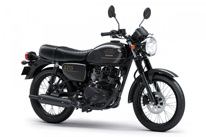 Black Style Kawasaki W175 Bikin Macho