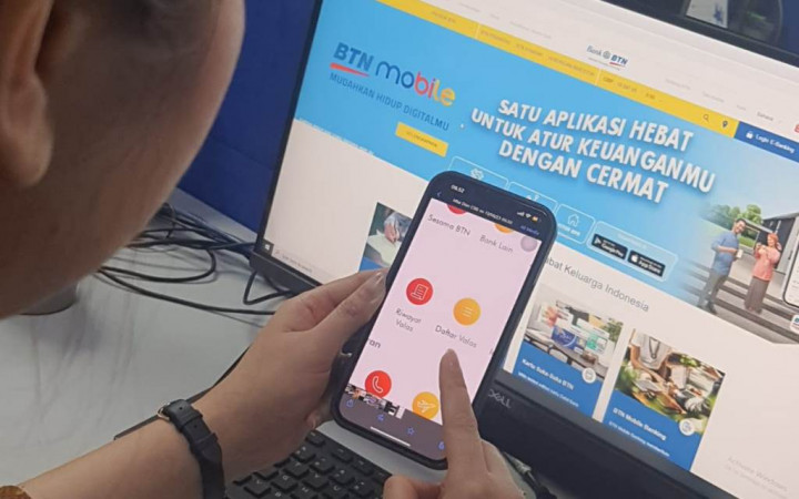 <i>Mobile Banking</i> Memudahkan Investasi dan Transaksi Valas