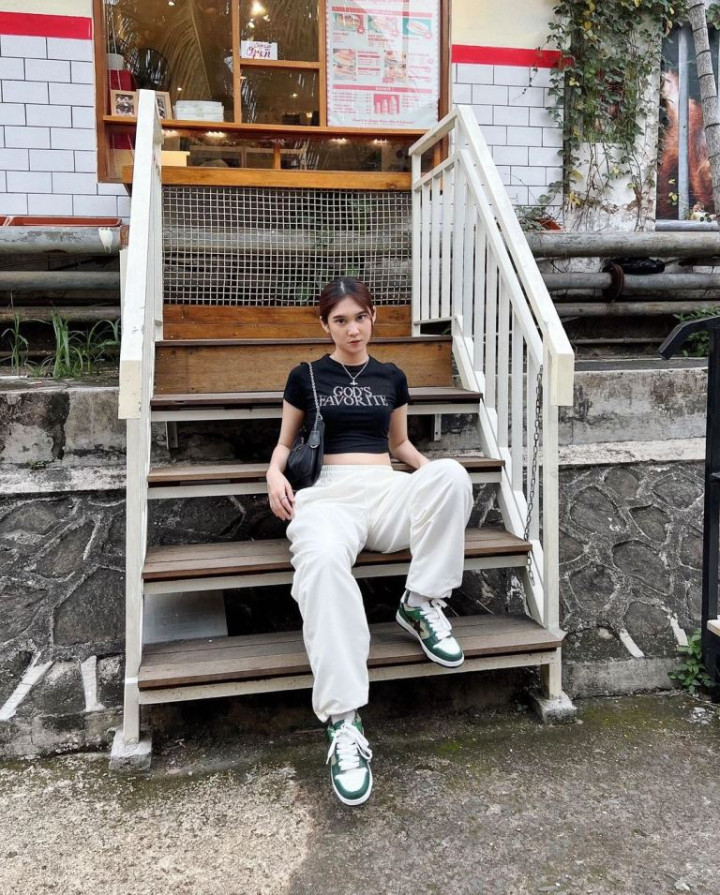 Di Tangan Chika Alifia, Produk Thrifting yang Dianggap Sebelah Mata jadi Bernilai