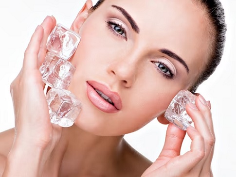 Facial Air Es, Cara Sederhana untuk Kulit Bercahaya