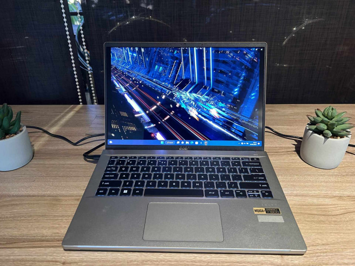 Hands On Acer Swift Go 14 OLED