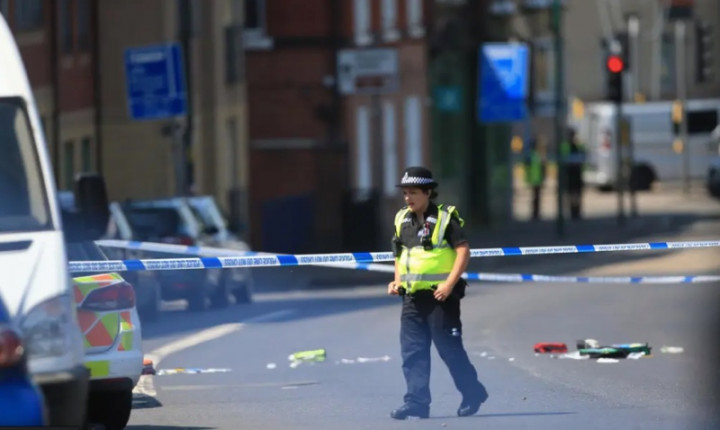 Tersangka Pembunuhan Nottingham Coba Masuk ke Rumah Sebelum Menikam