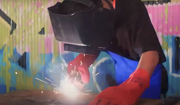 Mau Jadi Ahli Las Listrik? Ini 5 Materi yang Bakal Kamu Pelajari di Kursus