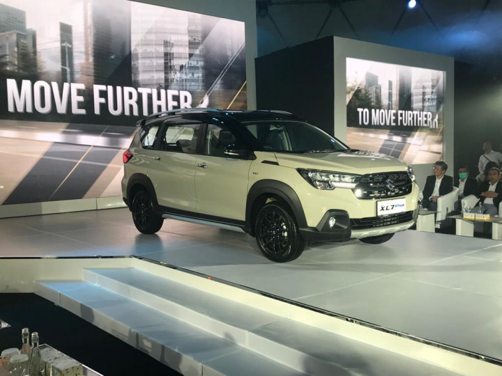 Suzuki Luncurkan XL7 Hybrid, Varian Tertinggi Rp300 Jutaan