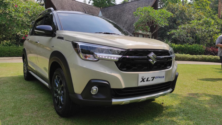 XL7 Hybrid Sudah Tersedia di Dealer, Suzuki Janji Inden Enggak Bakal Lama