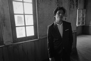 Hindia Gelar Sesi Dengar Album Baru, Penggemar Bisa Beli Tiketnya Hari Ini