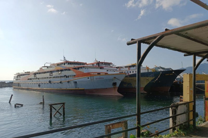 Warga di Kepulauan Sulut Diminta Waspadai Gelombang Tinggi