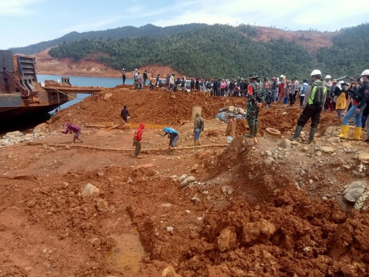 Gegara Ini PSN <i>Smelter</i> Nikel CNI Group Terhambat