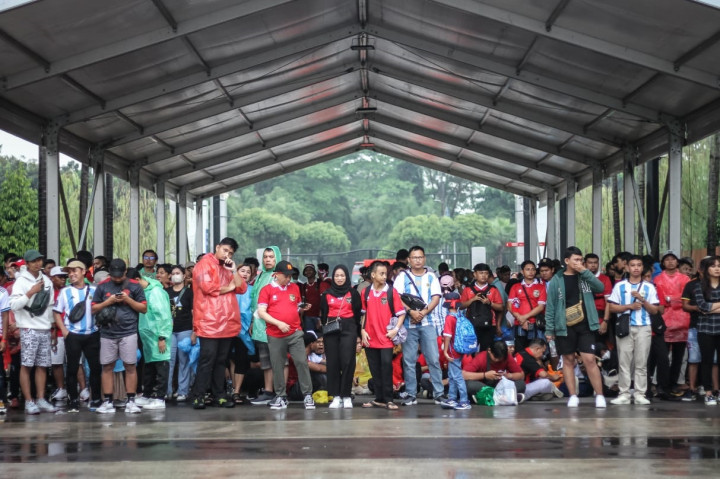 Antusiasme Masyarakat Dukung Timnas Indonesia di Stadion GBK