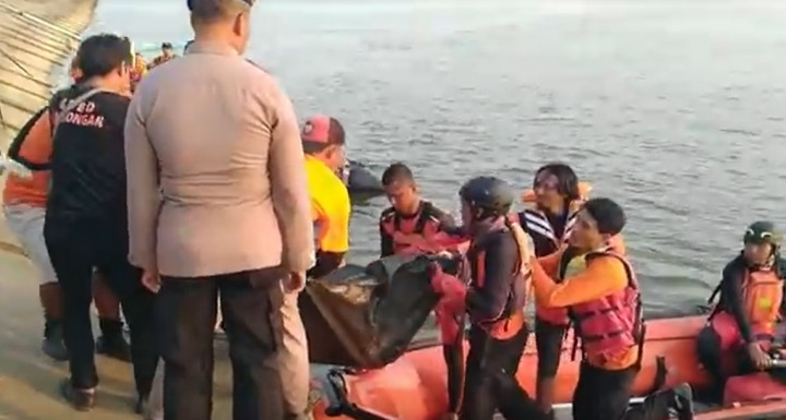 Nelayan Lamongan Ditemukan Tewas di Bendungan Gresik Usai Perahu Pecah