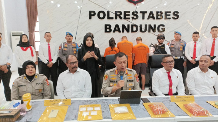 Polrestabes Bandung Bekuk Pasutri Pengendali Peredaran 3,8 Kg Sabu