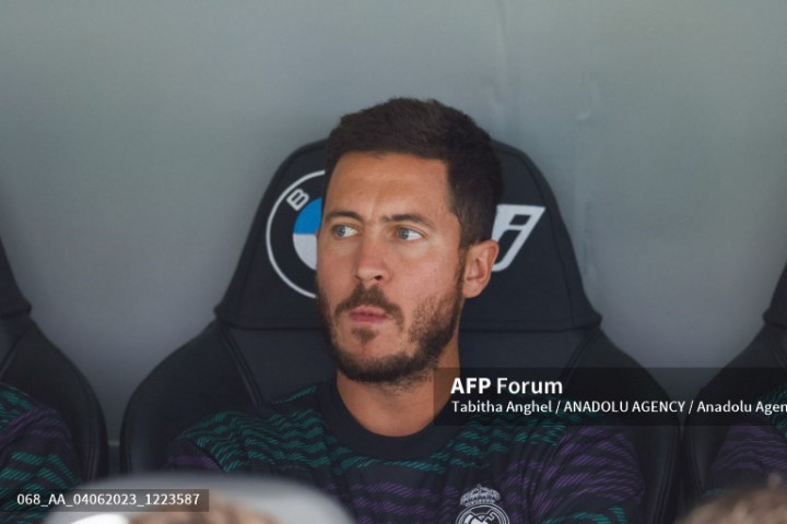 Hazard Bantah Pensiun