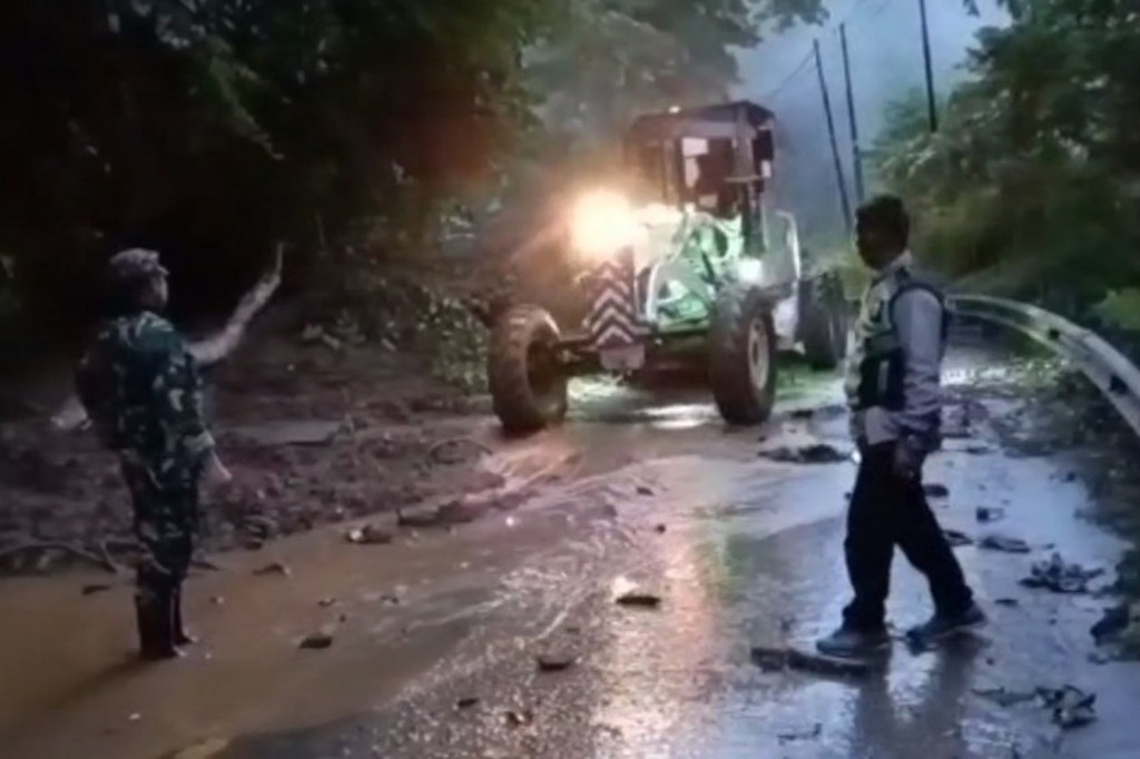 Banjir dan Tanah Longsor Landa Mamuju