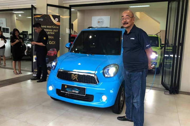 Menunggu Setahun, Akhirnya Mobil Listrik Murah Ini Dikirm ke Pemesan Pertama