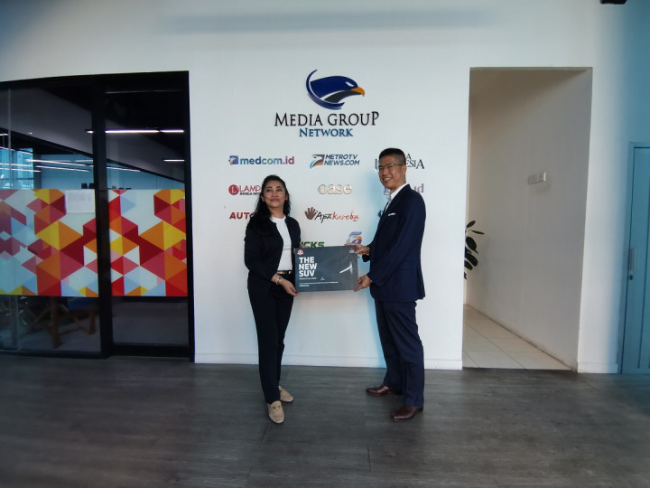 Mitsubishi Sambangi Markas Media Group, Ada yang Mau Launching Nih!