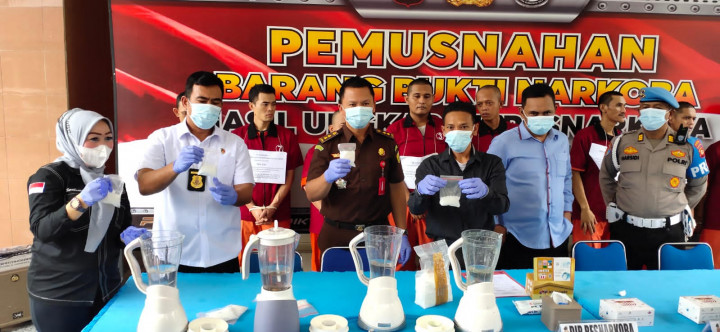 Polda Sumsel Musnahkan 70,8 Kilogram Ganja Kering dan 1,9 Gram Narkotika