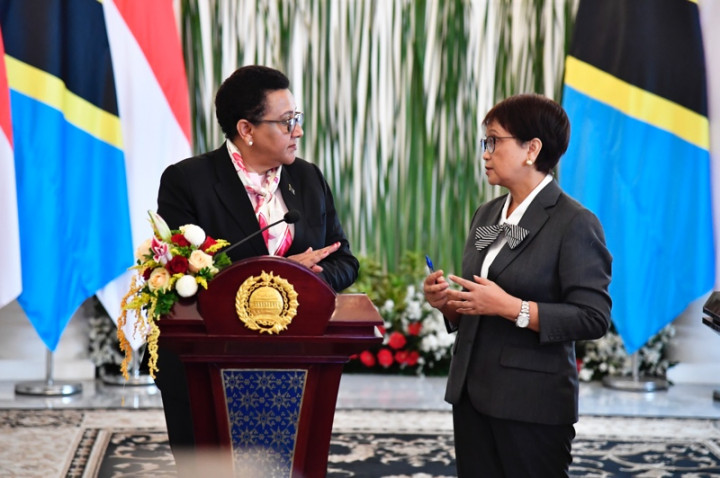 Rencana Kunjungan Jokowi Dibahas Menlu Tanzania dalam Lawatan ke Indonesia