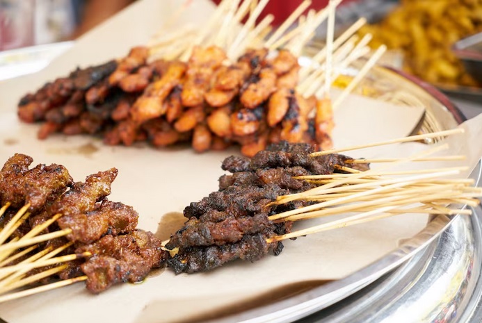 Bolehkah Pengidap Diabetes Makan Sate Kambing? Begini Penjelasannya