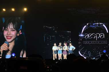 Suka Nasi Goreng, Aespa Berharap Lebih Lama di Indonesia