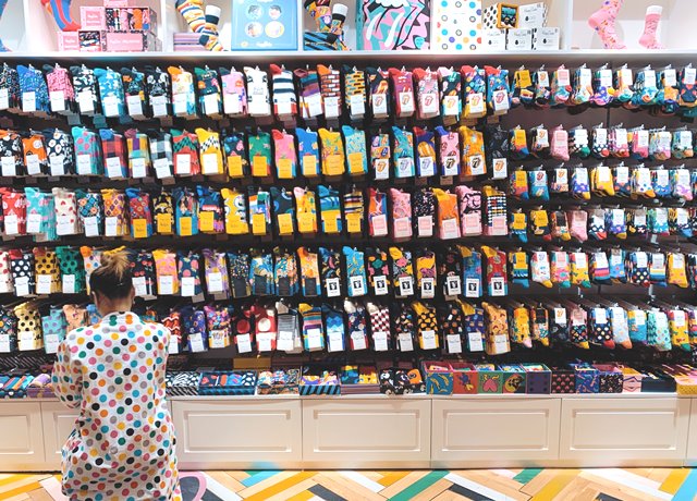 Bila tidak mengganti kaus kaki dapat menyebabkan banyak masalah. Apa saja itu? (Foto: Ilustrasi/Dok. Unsplash.com)