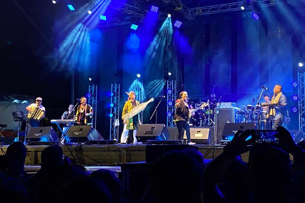 Tuku Kame tampil di hari terakhir Rainforest World Music Festival (Foto: Medcom)