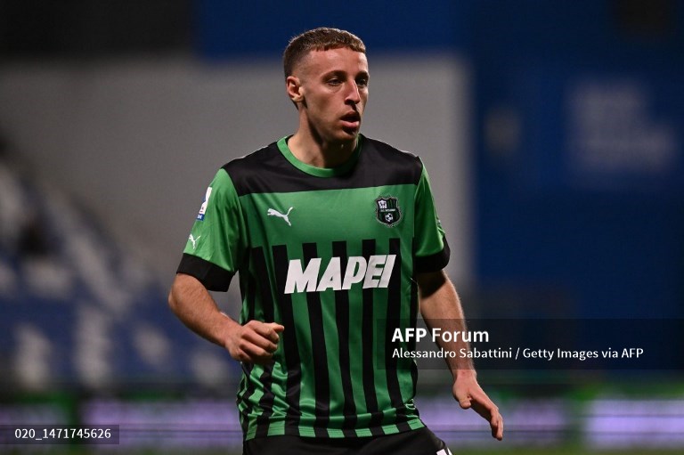 Gelandang Sassuolo, Davide Frattesi (AFP/Alessandro Sabattini)